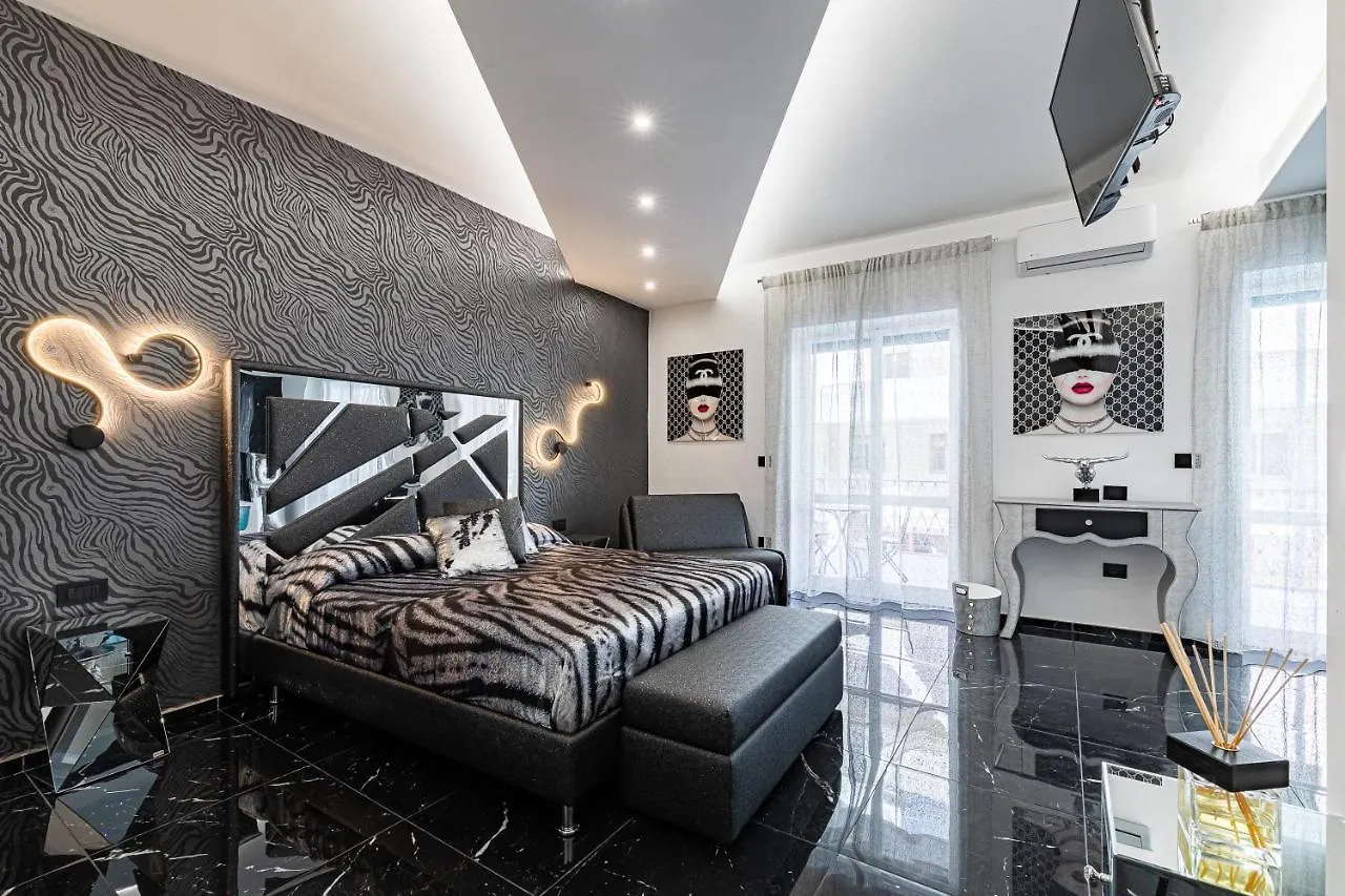 Bed & Breakfast Prezioso suites&rooms Lecce Italia
