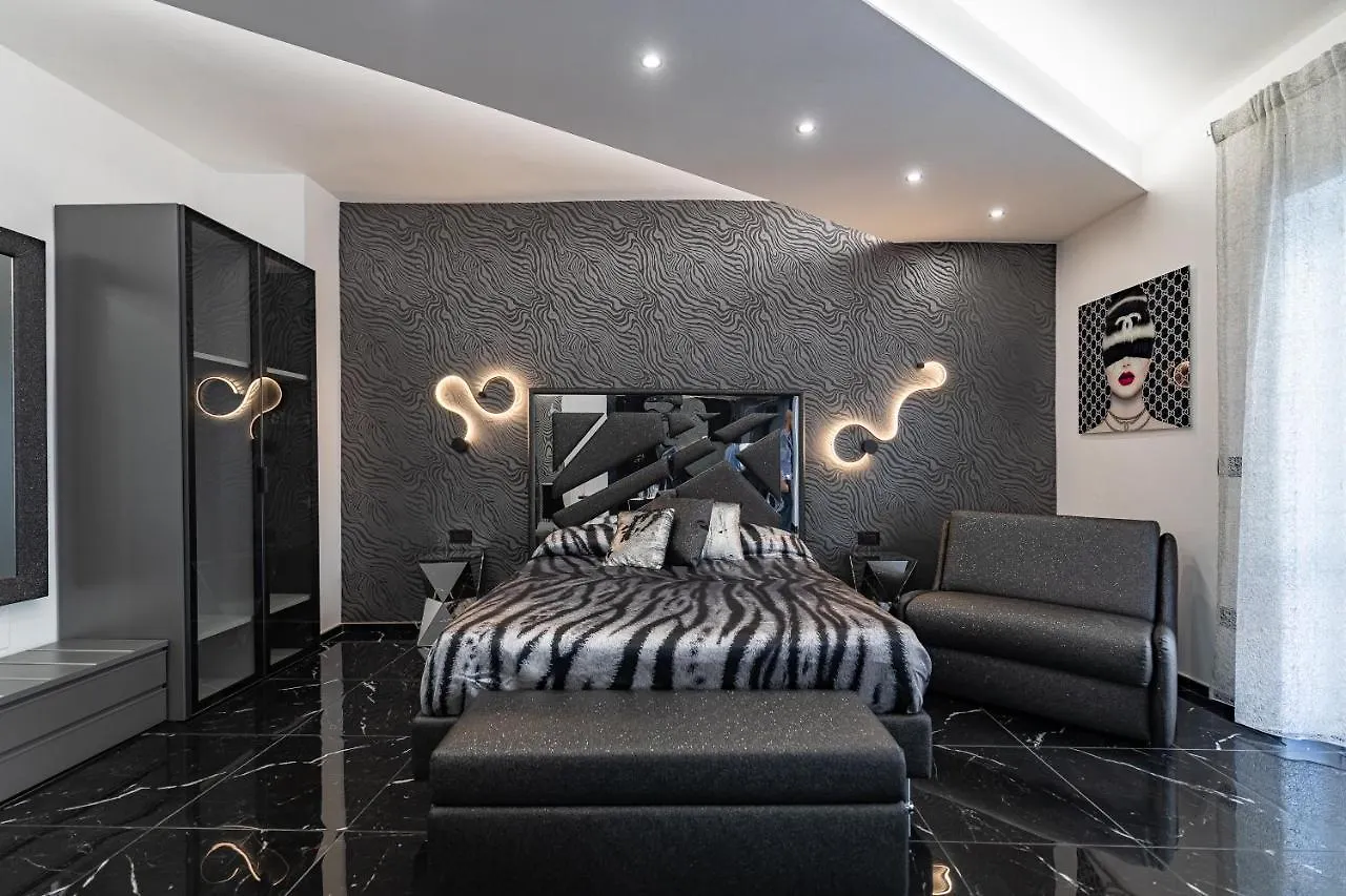 Prezioso Suites & Rooms 레체 0*,