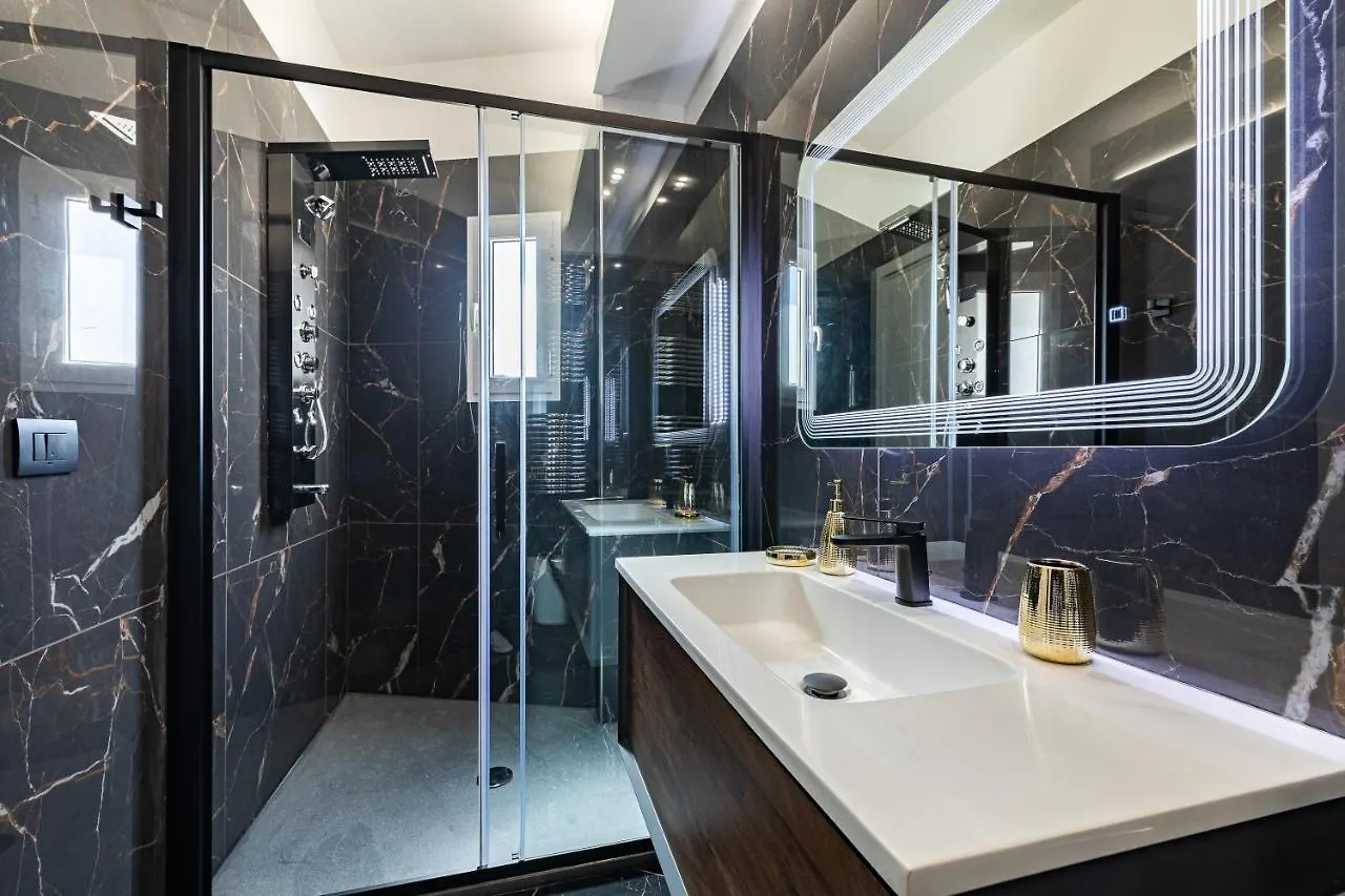 Prezioso Suites & Rooms 레체 0*,